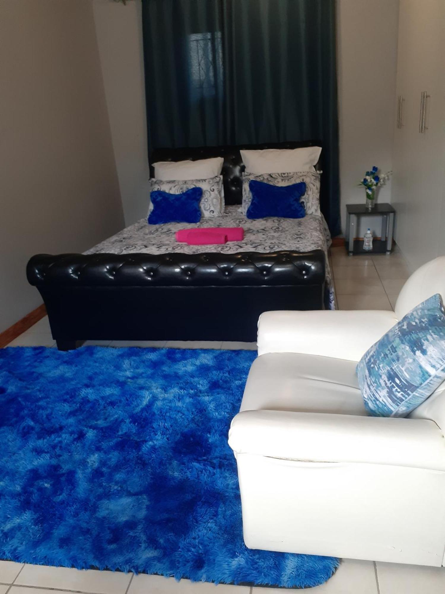 Ruros Guest House كمبتون بارك المظهر الخارجي الصورة